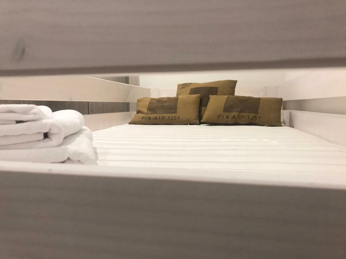 Apartament Neret II Sort Eksteriør bilde